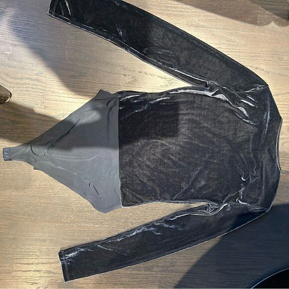Zara velvet long sleeve bodysuit - Picture 2 of 7